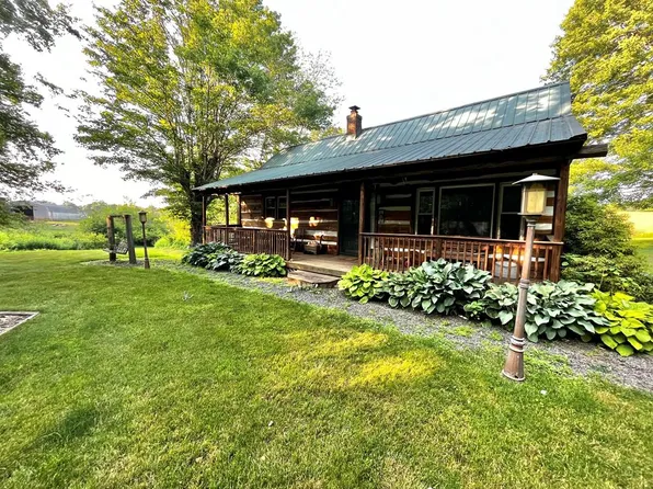 8695 Snake Creek Rd, Hillsville, VA 24343