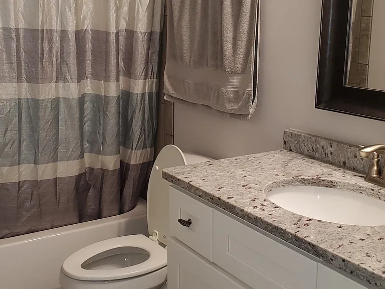 1015 Allison Dr — Photo 12