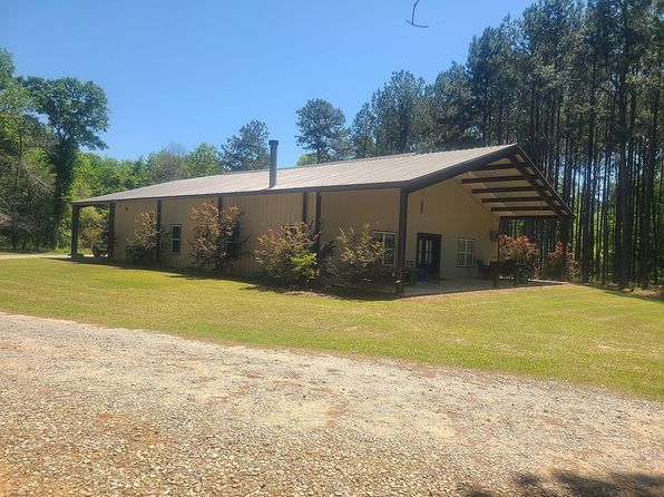 715 Perry Hwy