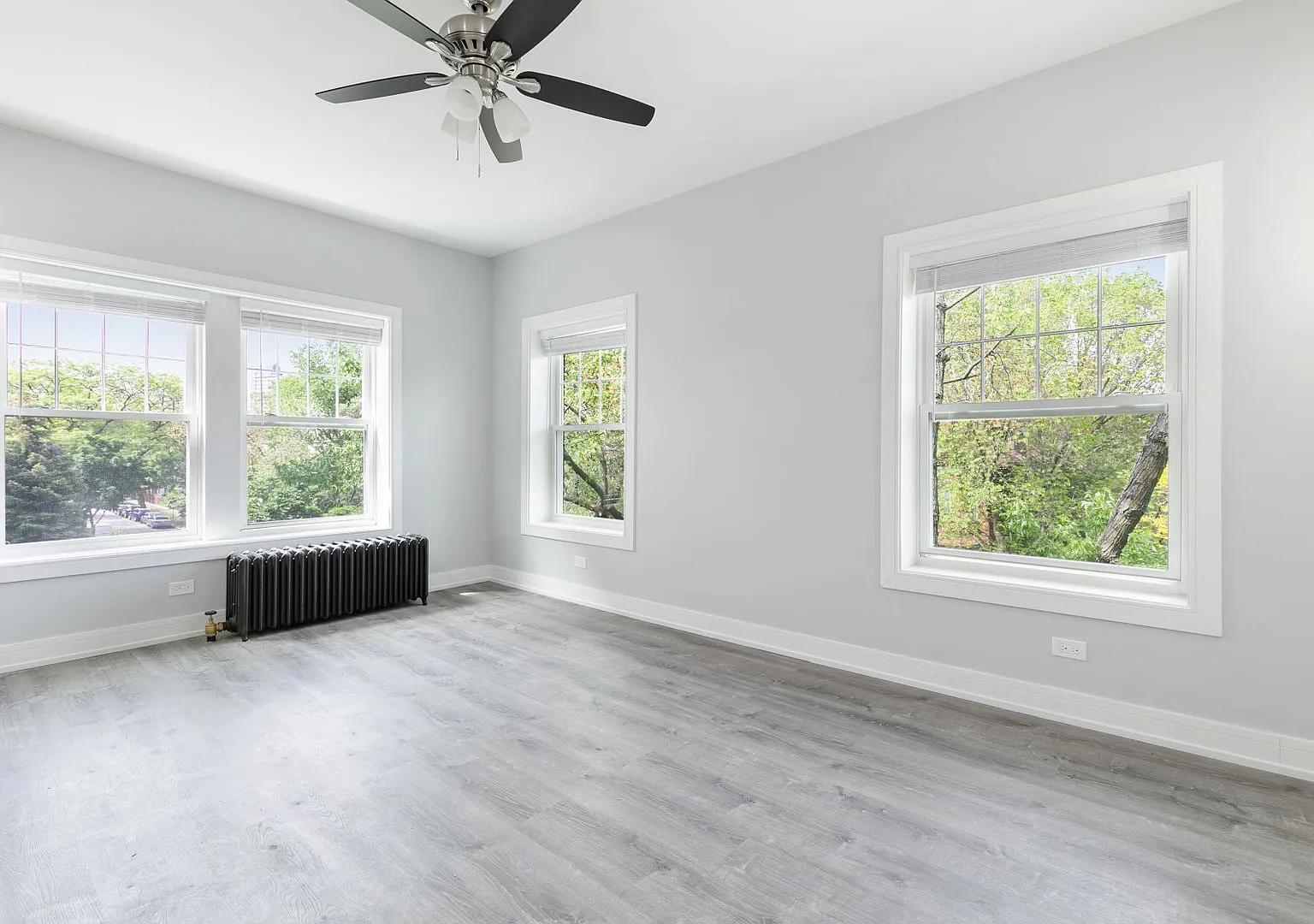 2 bed, 750 sqft, $2,600 — Photo 1