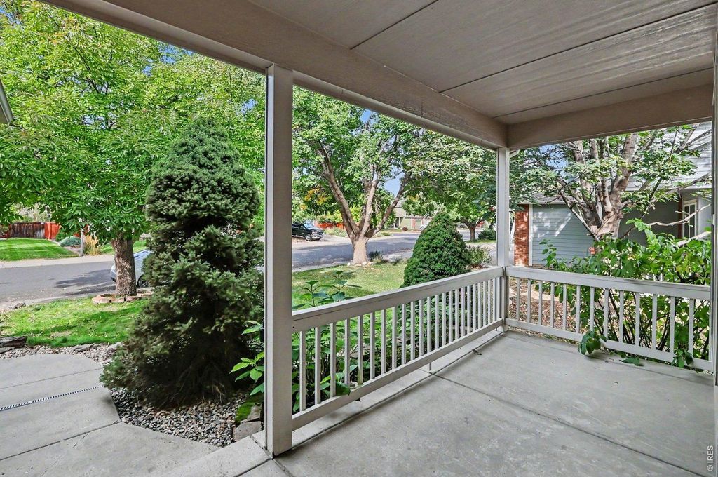 2524 Anemonie Dr