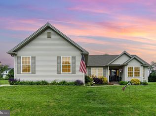 5 Skyline Ct, Gettysburg, PA 17325