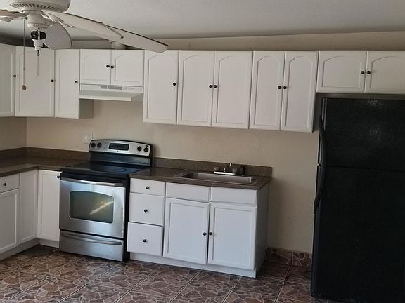 2nd image of 3601 W San Miguel Ave