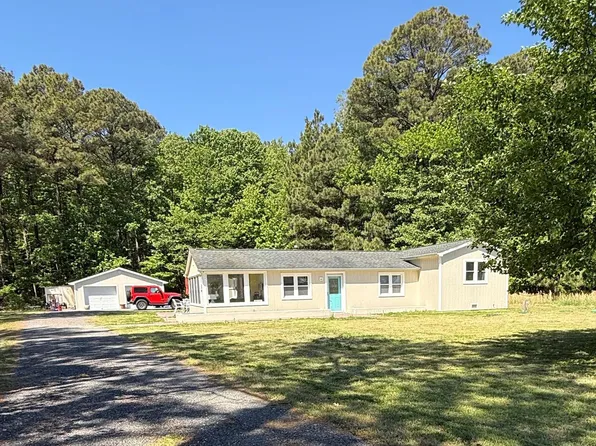 15085 Lake Dr, Scotland, MD 20687