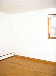 3rd image of 1000 Kingsport