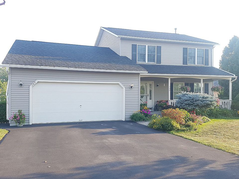 1st image of 137 Blackstone Way
