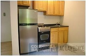 5th image of 203 Prince St