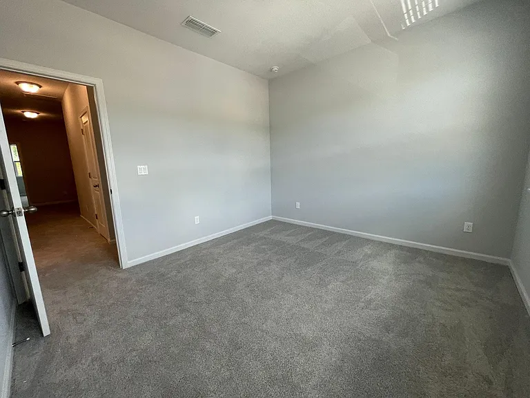 228 Charlie Way — Photo 33