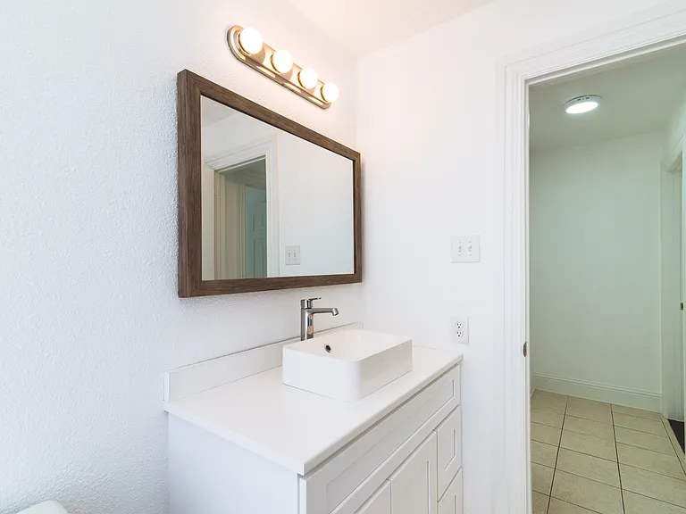 8602 Rockmont Ct — Photo 5