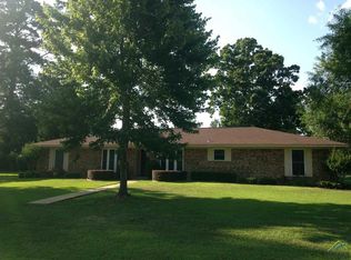 1400 Ewan Blvd, Daingerfield, TX 75638