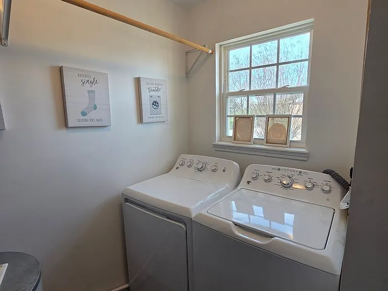 2165 S Milledge Ave — Photo 4