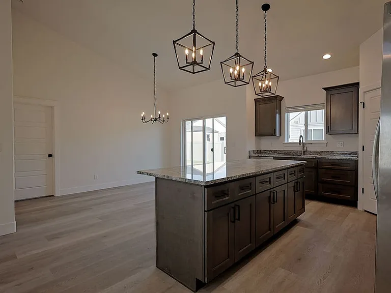 1025 Adamite Rd — Photo 13
