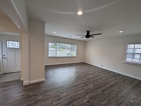 5th image of 3142 Los Olivos Ln