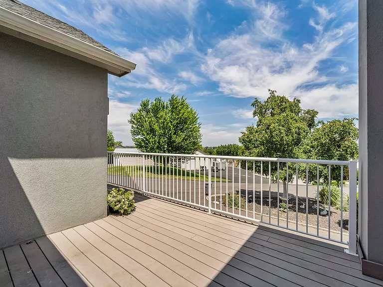 4949 Rau Ln — Photo 34
