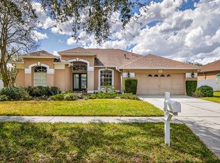 9617 Greenbank Dr, Riverview, FL 33569