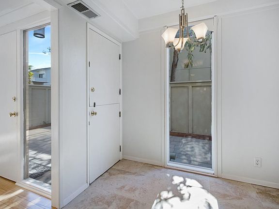 4th image of 451 Dela Vina Ave APT 210