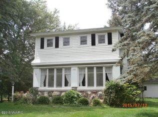 2080 Spring Rd, Hillsdale, MI 49242