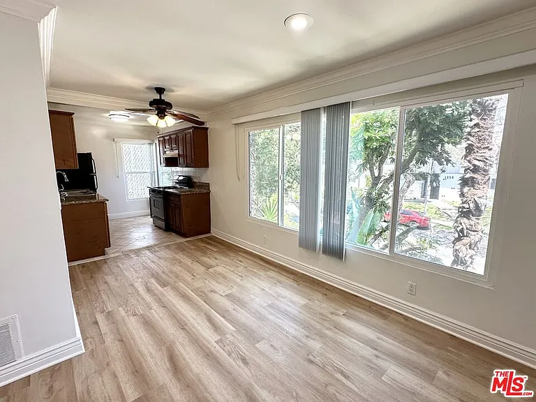 1215 N Hayworth Ave #203 — Photo 1