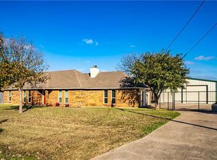 140 Carmen Dr, Red Oak, TX 75154