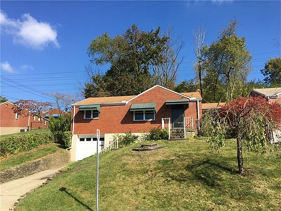 2nd image of 803 Kerry Hill Dr