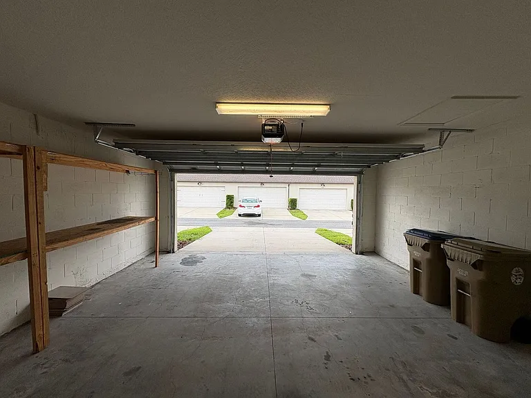 5044 Walker St — Photo 35