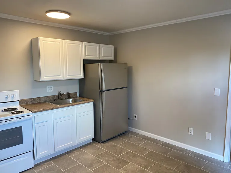 1434 6th Ave #5 — Photo 5