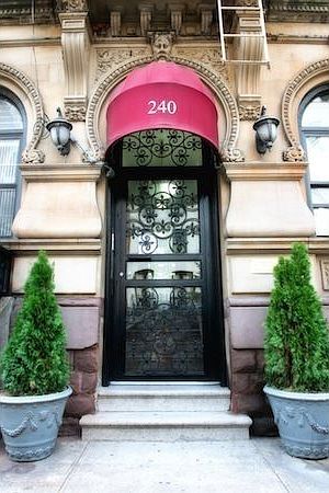 1st image of 240 E 52nd St APT 5R