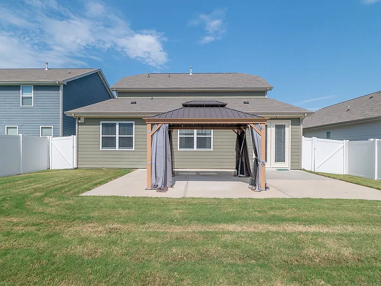 6023 Walkers Run Dr — Photo 42