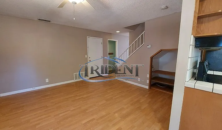 1744 Greengate St — Photo 17