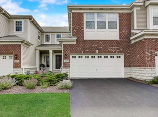 1023 Ravendale Ct, Naperville, IL 60540