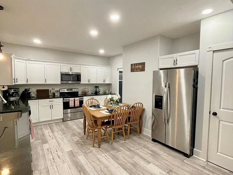759 Terrace Ave — Photo 5