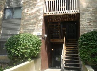 2352 South St APT D, Elgin, IL 60123