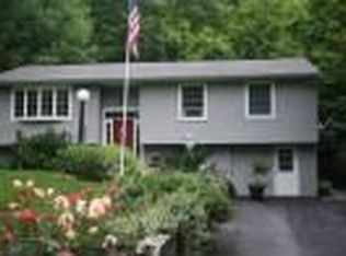 132 Kent Shore Dr, Carmel, NY