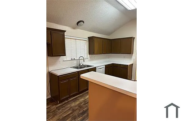 Building Photo - 1216 Taylor Creek Dr
