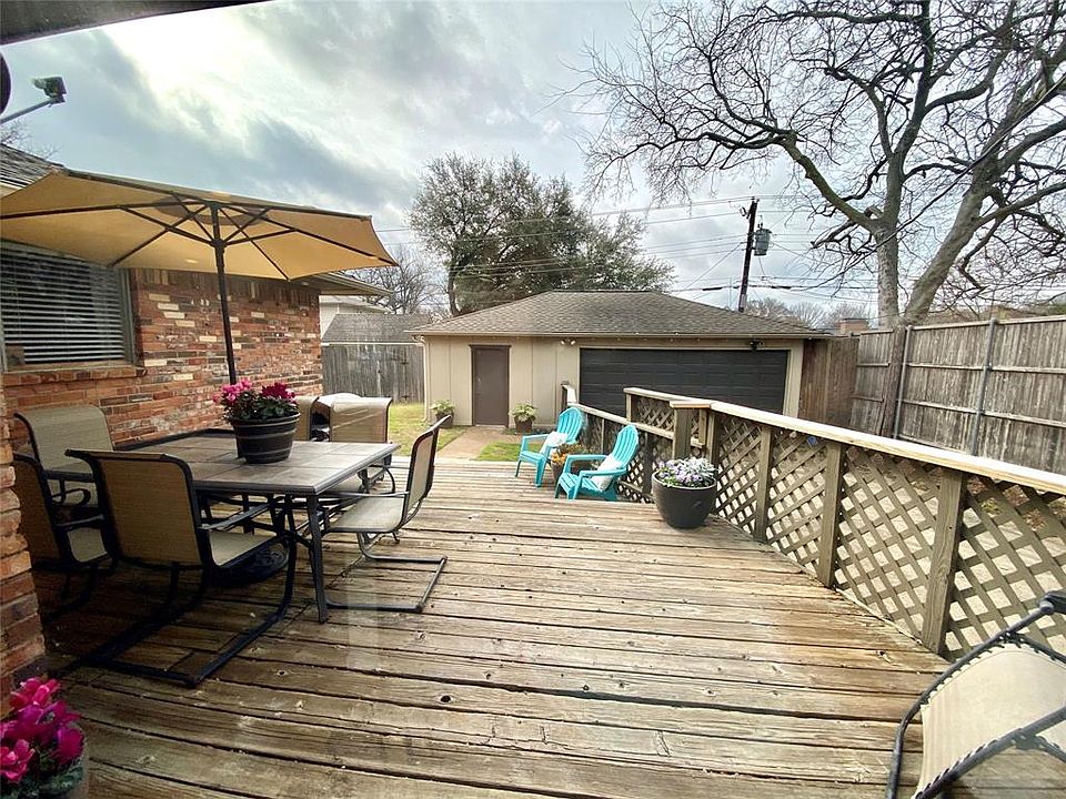 2nd image of 10440 Yorkford Dr
