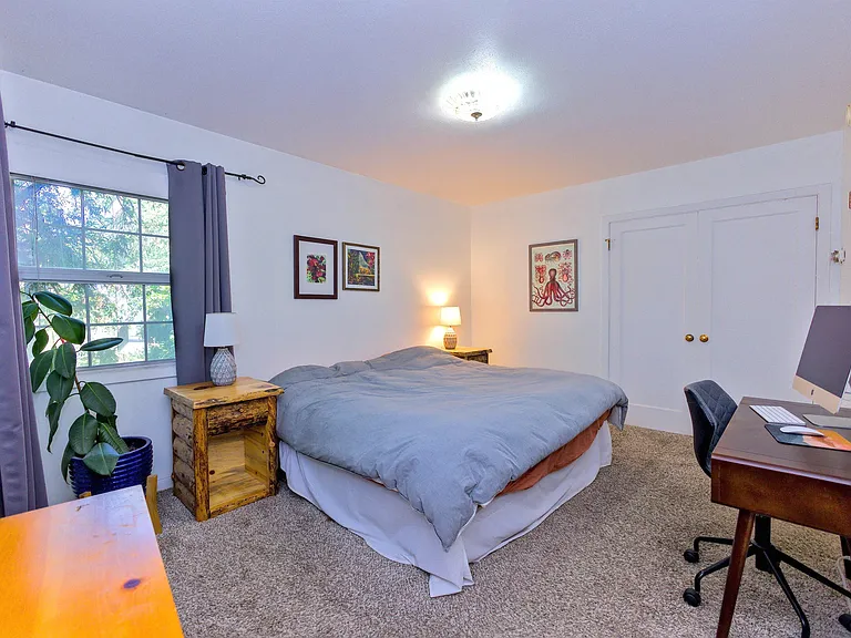 1027 W 29th Ave — Photo 13
