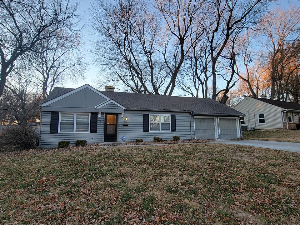 Ranch Home with 2 Car Garage
