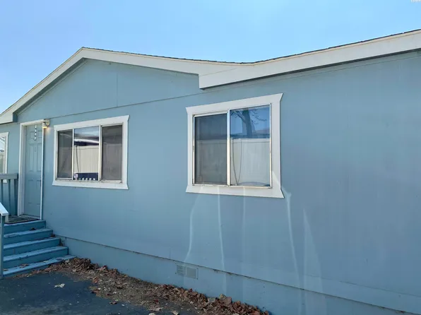 3517 Road 84 Trailer 130B, Pasco, WA 99301
