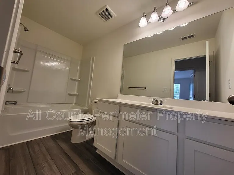 212 Cottontail Ln — Photo 17