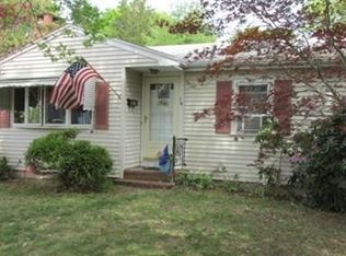 16 Seaview St, Plymouth, MA 02360