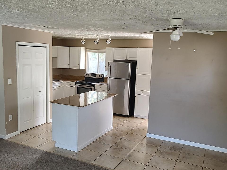 2nd image of 4383 Circle Dr