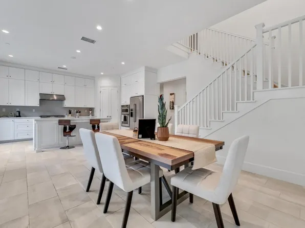 123 Statura, Irvine, CA 92602