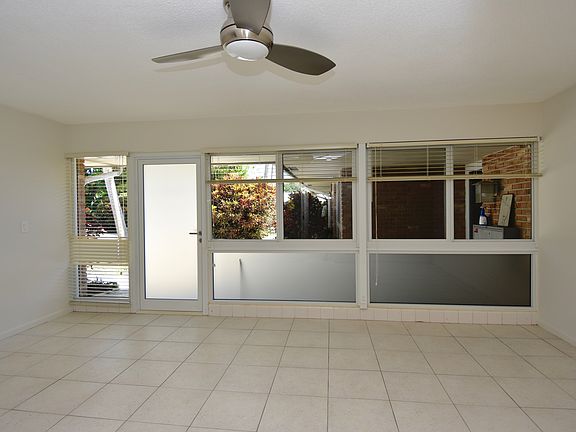 5th image of 4105 NE 21st Ave APT 3