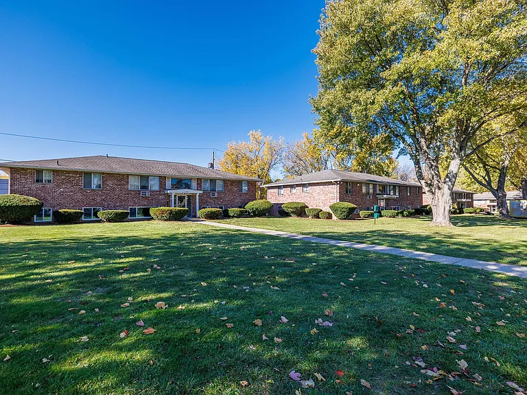 North Dohr Apartments — Photo 9