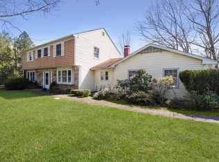 346 Oxhead Rd, Stony Brook, NY 11790