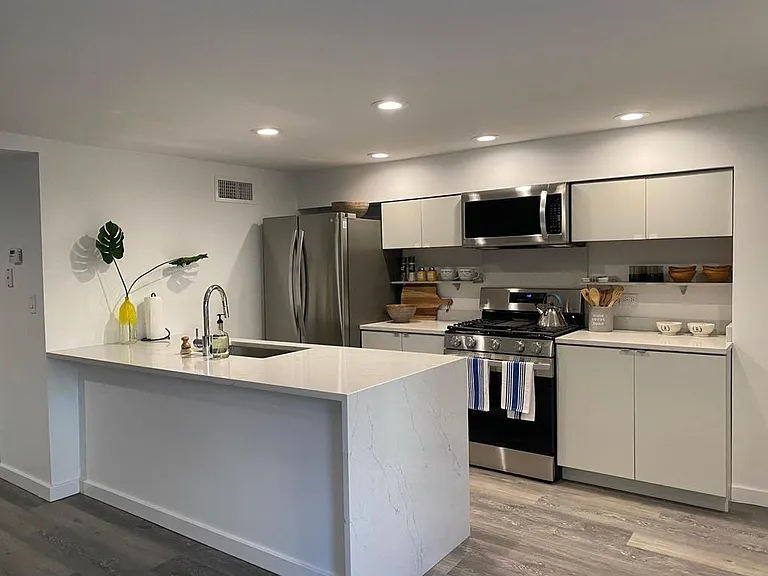 1409 W Superior St #G — Photo 9