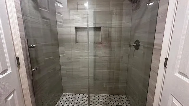 2750 Parkchester Dr #2 — Photo 8