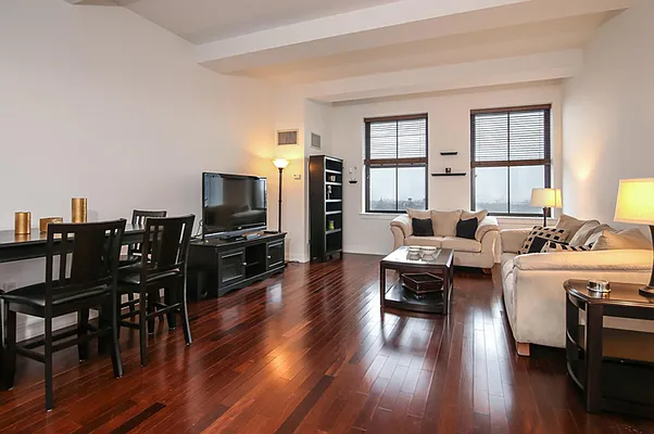 Sold by Fillmore | media 21