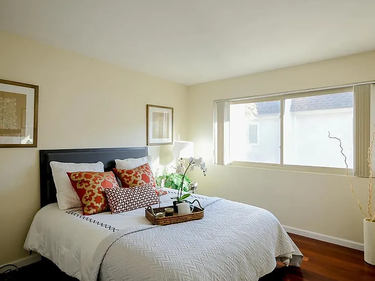 530 La Conner Dr #36 — Photo 6