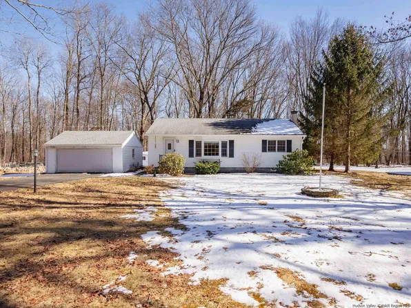 182 N Putt Corners, New Paltz, NY 12561